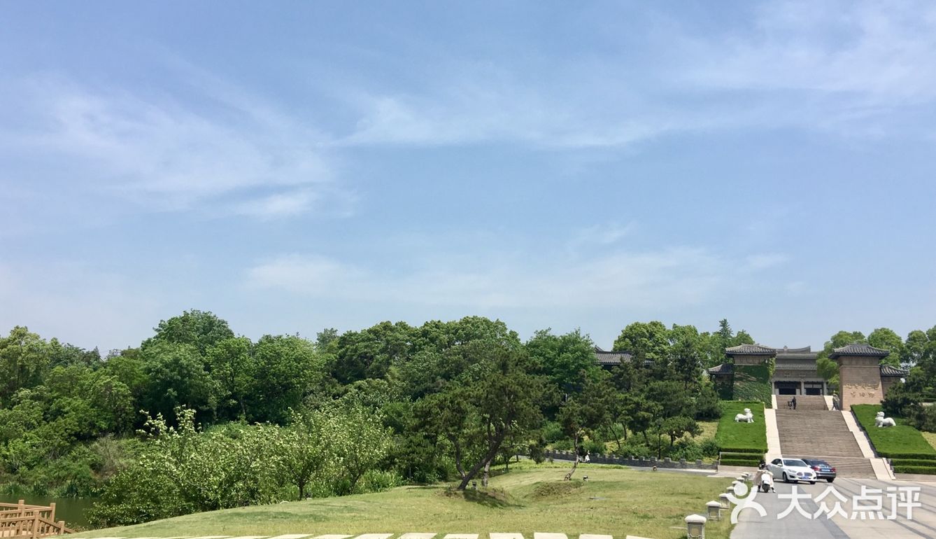 汉唐，还真是一脉相承，建筑外观，民族心性，都是一个脉