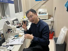 -光明眼镜·蔡司授权(徐泾店)