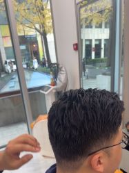 -豪斯塔美发连锁