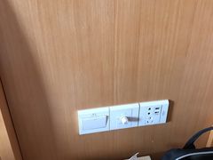 -维也纳酒店(成都春熙路李家沱地铁站店)