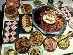-卤校长老火锅(杨家坪直营店)