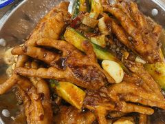 -江城燕子大排档(江汉路步行街店)