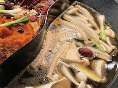 -扎起市井老火锅(乐山总店)