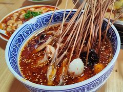 -大众跷脚牛肉馆·非遗传承单位(峨眉山店)