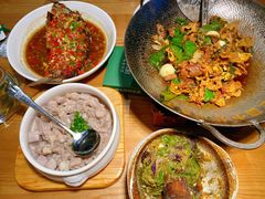 -费大厨辣椒炒肉(万家丽一店)