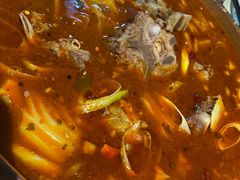 -虾弄弄海派小龙虾·牛羊蝎子火锅