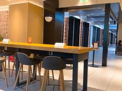 -星巴克臻选(上海中环广场2F店)