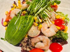 虾仁牛油果蔬菜沙拉-鸟屯(三里屯店)