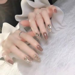 -悦指间美甲美睫