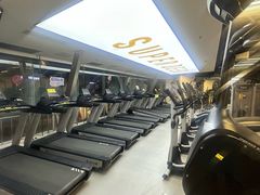 -超鹿运动(达信大厦店)