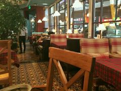 -芭莉与彩虹西餐厅(成都合生汇店)