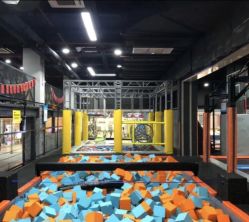 -蹦贝运动中心·蹦床·攀岩·闯关(龙岗店)