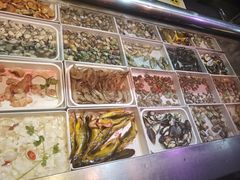 -尚品海鲜肥牛自助火锅(湖明店)