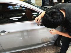-鲨鱼皮汽车凹陷玻璃修复(静安店)