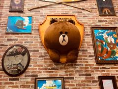 -LINE FRIENDS Garosu-gil Flagship Store