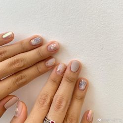 -Pink You美甲洗眉纹绣定制中心