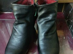 -京伟修鞋洗鞋奢侈品皮具护理店