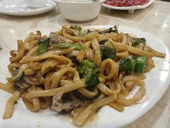 -粤潮牛肉火锅店(江南大道店)