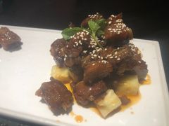 -万重锦·人文川菜馆(骡马市店)