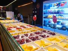 -涨巢·潮玩水疗局