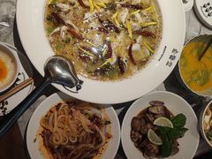 -渔语鱼新川菜Bistro(万象天地店)