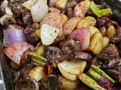 -老东镇啤酒屋海鲜加工·蒸汽海鲜·海鲜烧烤(台东店)