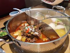 -左庭右院鲜牛肉火锅(金山万达店)
