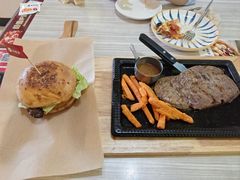 -必胜客(砂之船中东奥莱店)