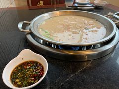-老来福·非遗酸汤兔(凯旋路店)