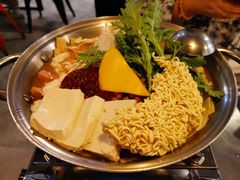 部队火锅-富乐满韩国正宗炸鸡韩国料理(虹泉路店)