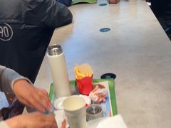 -麦当劳(北苑秋实路店)