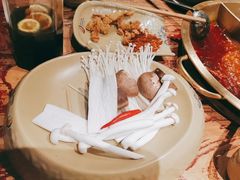 -小龙坎火锅(湖滨银泰in77店)
