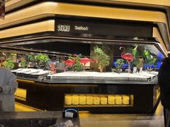 -钱小奴海鲜自助黑金店(杭州滨江龙湖店)