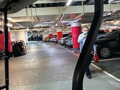 -兴业太古汇·停车场