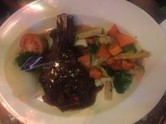 -Bamboo Bar & Grill Restaurant