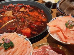 -旧街市鲜货老火锅(大光路店)