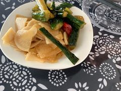 -八两八金·莱芜特色炒鸡(市南漳浦路店)