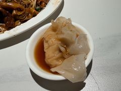 鲍鱼捞汁燕皮虾饺皇-喜势点·糖沙翁手工茶点·本地人茶居(永庆坊店)