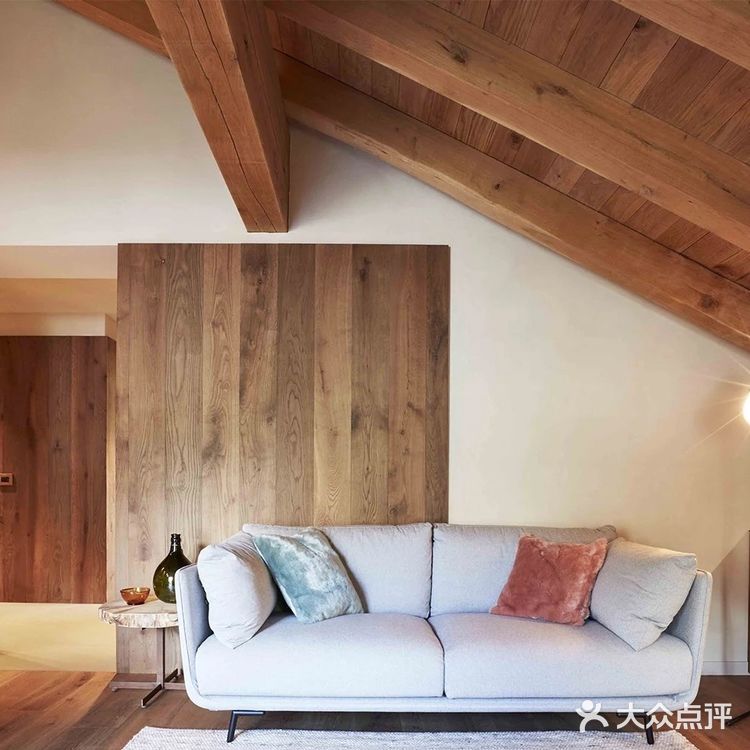 舒适的环境，温暖的色调☀️