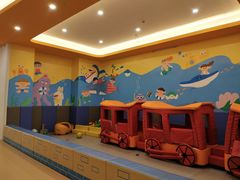 -戊辰亲子游泳俱乐部