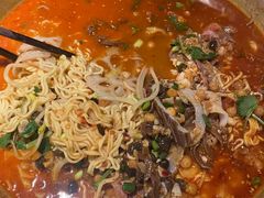 -张翻越·川渝冒菜·武汉黑鸭煲(城北万象城店)