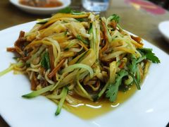 凉拌金针菇-王胖子驴肉火烧(鼓楼店)