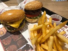 -The Habit Burger Grill 哈比特汉堡(爱琴海店)