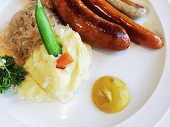-LENBACH兰巴赫西餐啤酒坊(大连东港店)