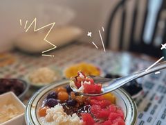 芋圆酒酿冰粉小风车-堂屋糖水店(愚园店)