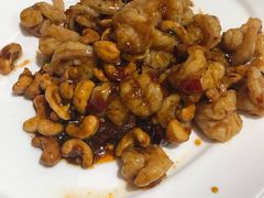 宫爆虾球-梅龙镇酒家(南京西路总店)