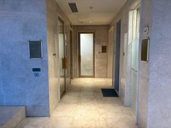 -成都华尔道夫酒店游泳池