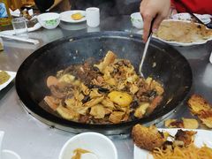 -屯老二农家铁锅炖·行业领军者(梅江店)