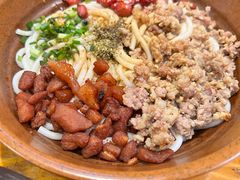干拌脆哨粉-遵义虾子卢四羊肉粉(大沽路店)