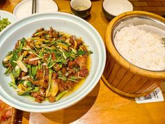 -老滇山寨•云南特色菜•地方菜•民族风情歌舞表演(金碧店)